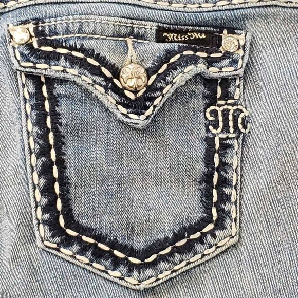 Miss Me Womens Cropped Jeans Blue Thick Stitch Medium Wash Low Rise Denim 29 - Picture 4 of 12